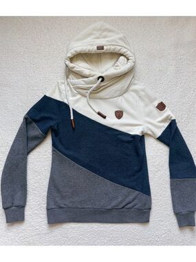 Wanakome Selene Hooded Sweatshirt